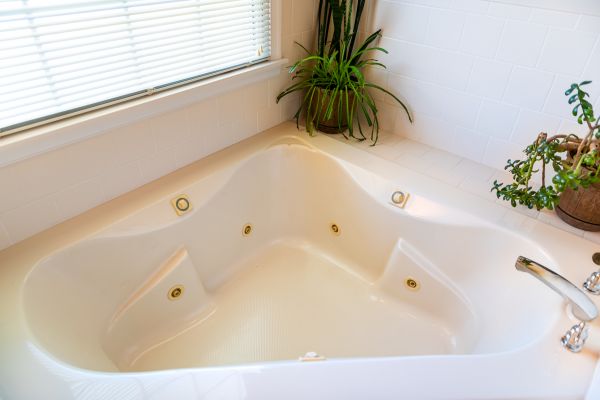 Cost of Soaking Tub Installation in Kaysville