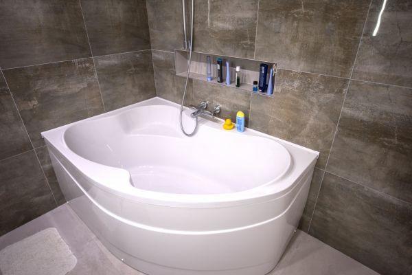 Large Bathtub Installation in Kaysville